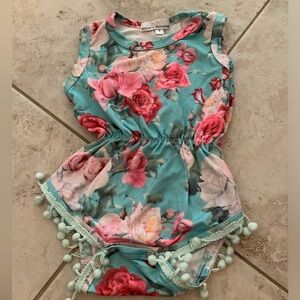 Baileys Blossom onesie size S